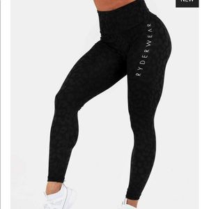 RYDERWEAR LEGGINGS 🖤